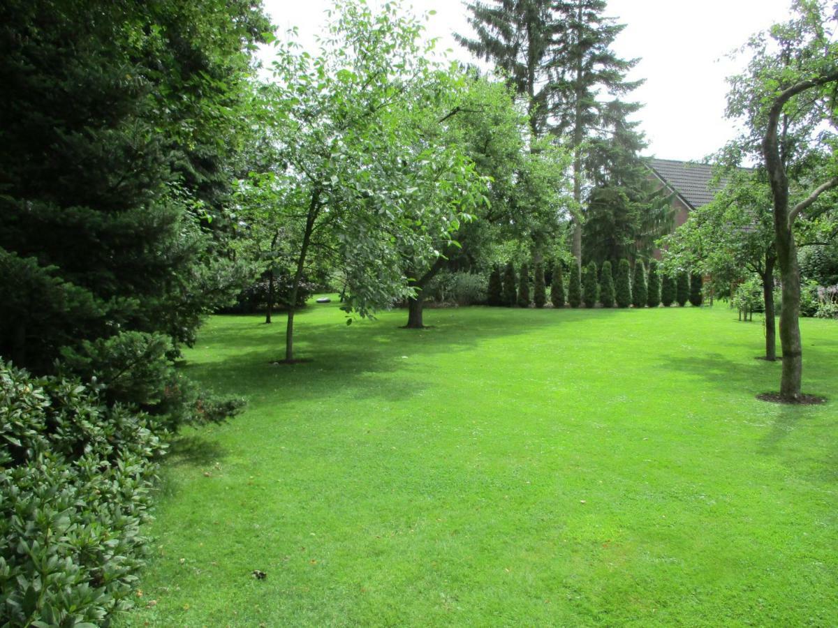 Fewo Trientje Uplengen Exterior photo